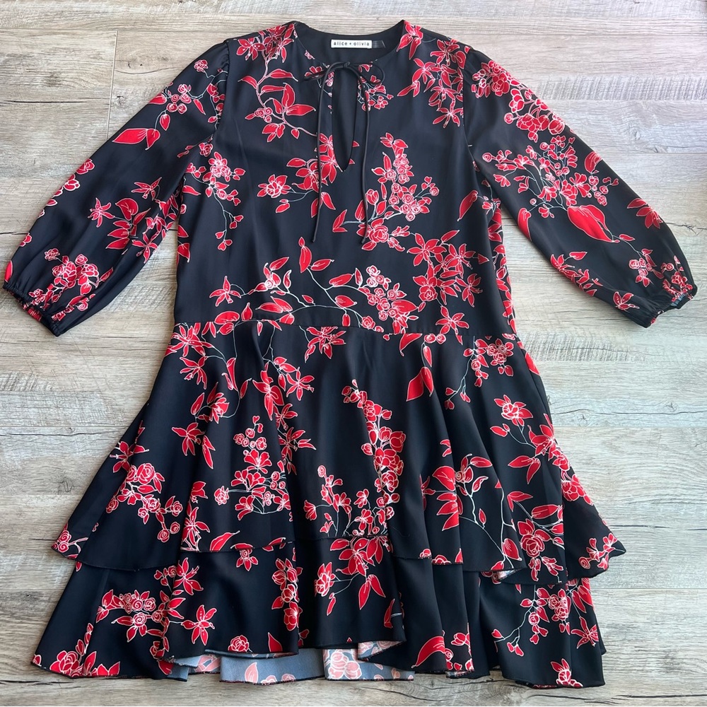 Alice + Olivia Long Sleeve Floral Dress